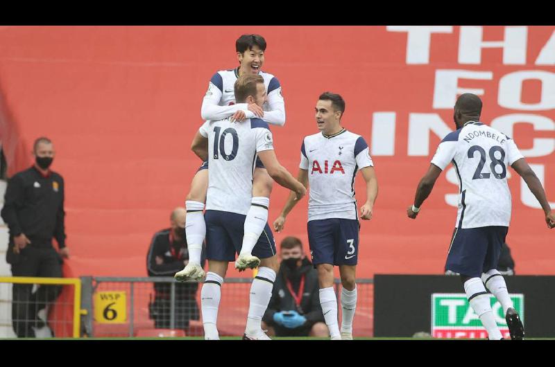 Tottenham humilloacute al United con un duro 6 a 1