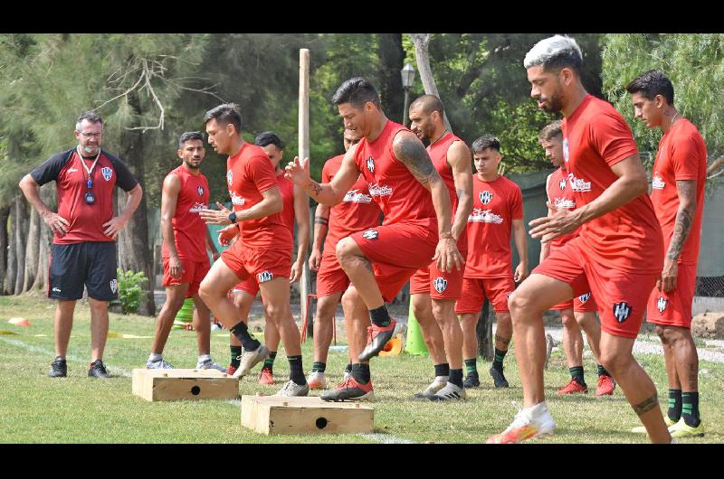 Ante la imposibilidad de jugar el amistoso hoy ante Atlético el plantel de Central Córdoba realizar� una pr�ctica de fútbol en el Terrera
