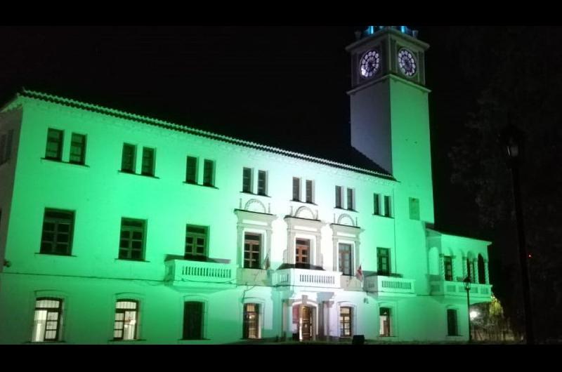 Casa de Gobierno iluminada por el Diacutea Mundial de la Artritis Reumatoidea