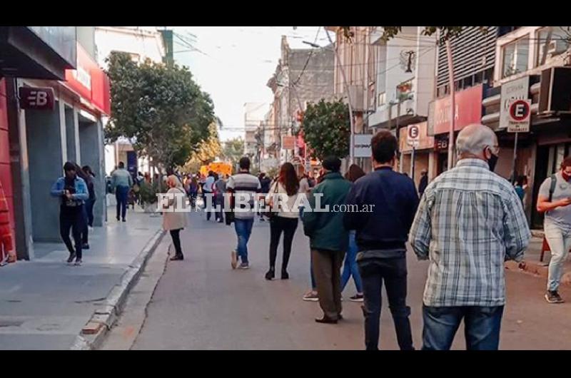 Horario especial- Para el saacutebado 17 de octubre se fijoacute la circulacioacuten desde las 7 hasta las 22 hs