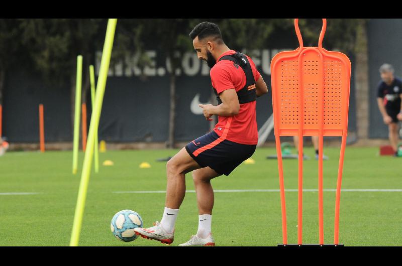 Jonathan Herrera ya no siente molestia en el gemelo izquierdo y ayer entrenó con normalidad Ahora buscar� ser titular en San Lorenzo
