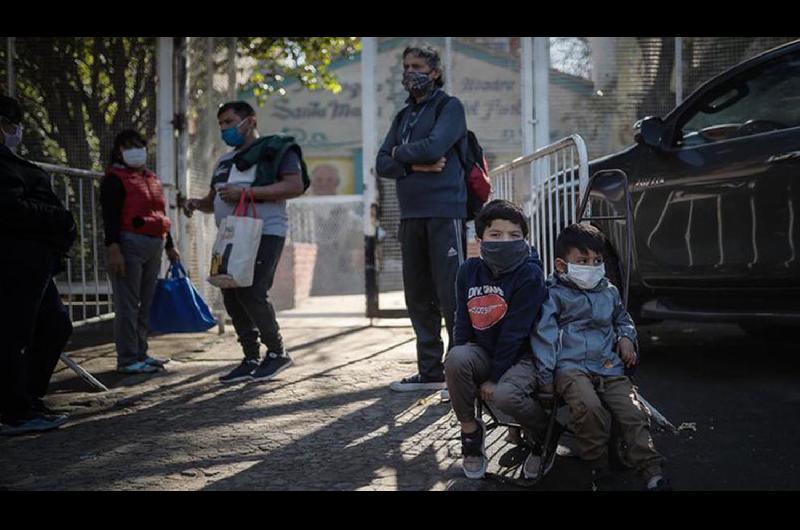 En septiembre una familia con dos hijos necesitoacute 47216 para no ser pobre