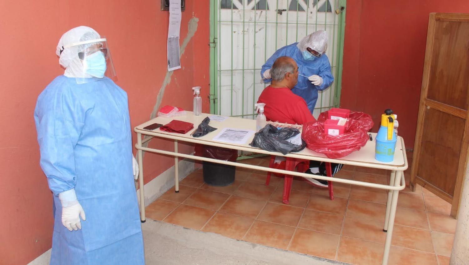 Ampliaron el nuacutemero de hisopados en los CAPS en la buacutesqueda de pacientes con Covid-19