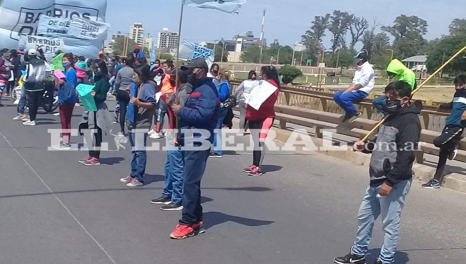 Organizaciones sociales realizaron protestas en Santiago y La Banda