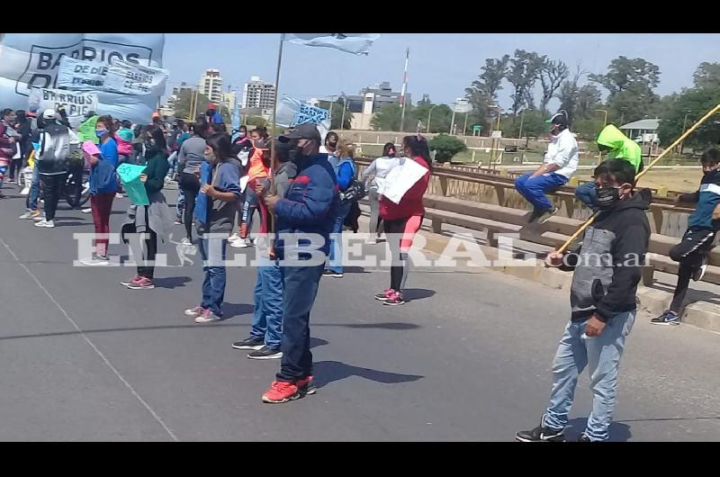 Organizaciones sociales realizaron protestas en Santiago y La Banda