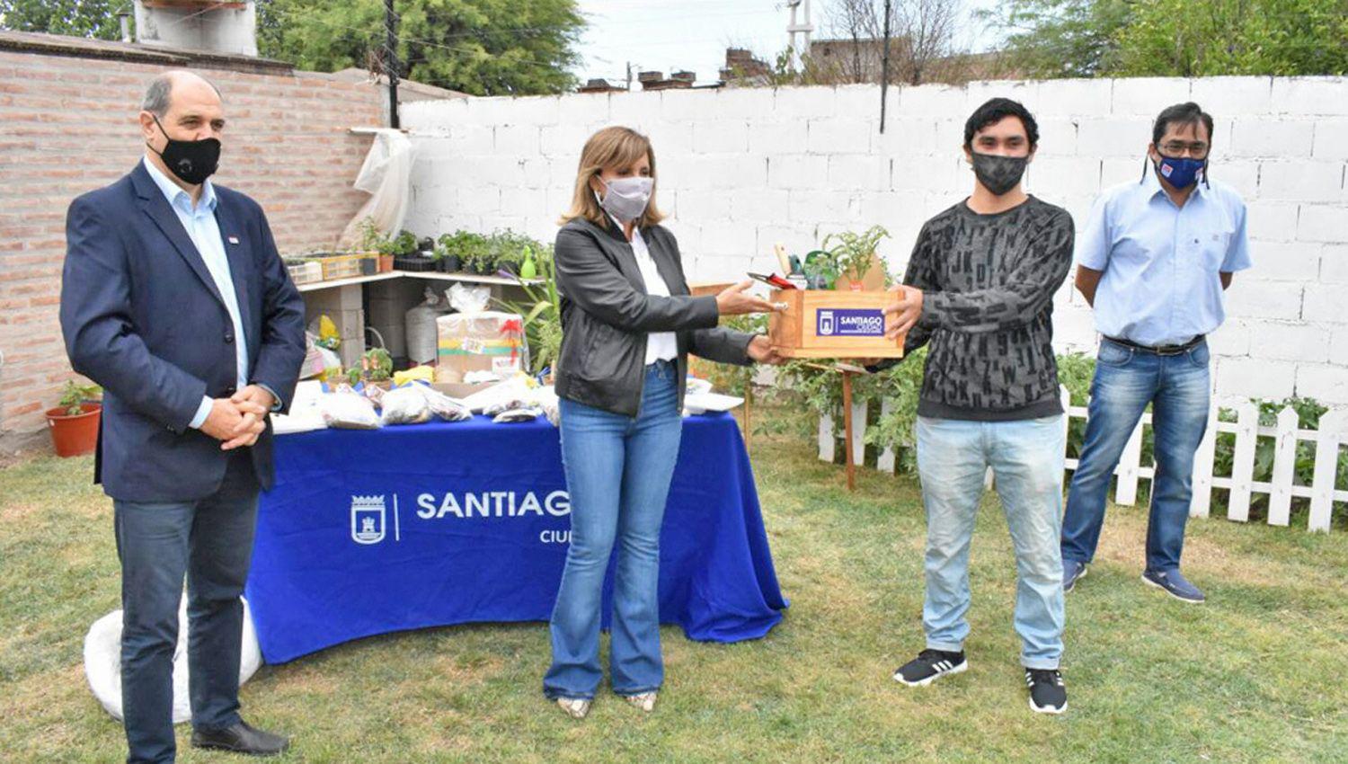 Fuentes y Mandrille lanzaron el Prohuerta Joven en Capital