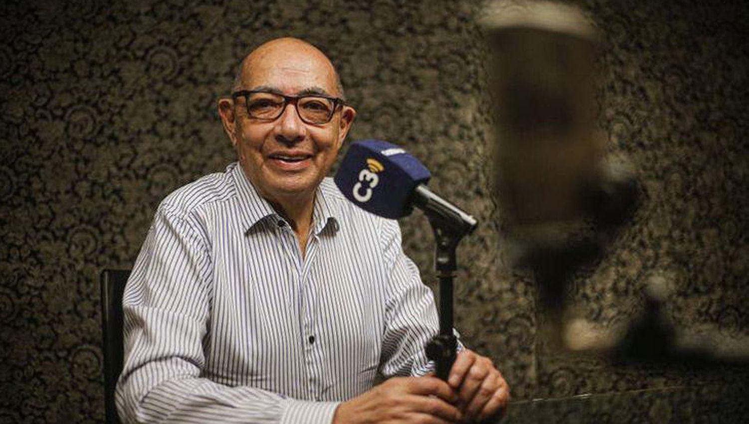 Fallecioacute Mario Pereyra periodista y locutor emblemaacutetico de la radio de Coacuterdoba