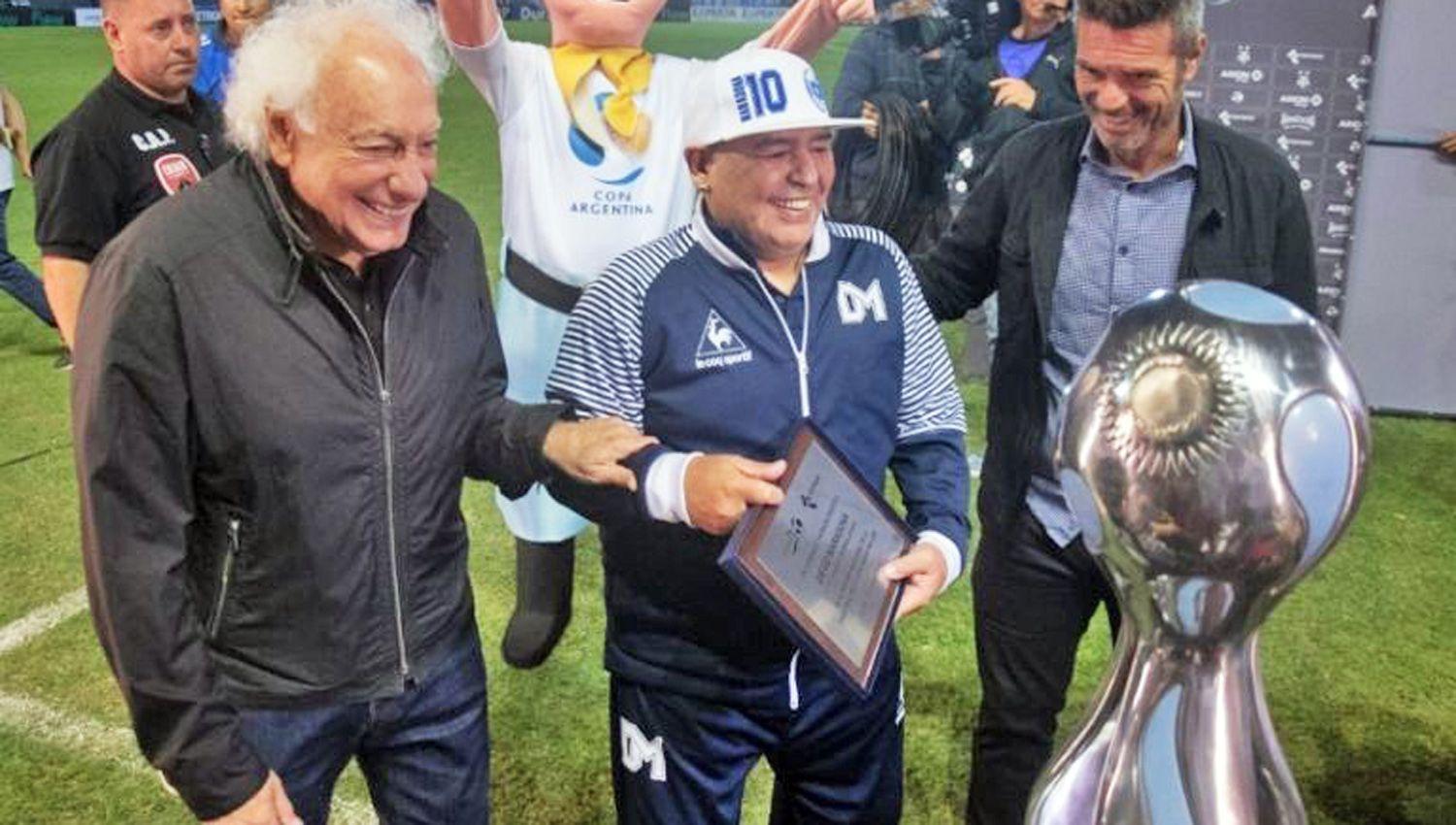 Diego Maradona y Guillermo Cóppola cosecharon una amistad que va ms all del fútbol