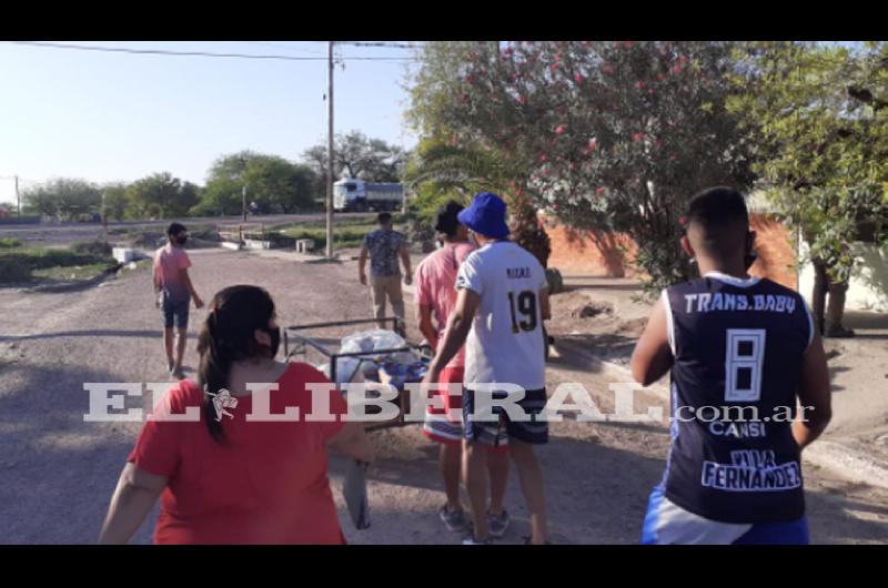 Solidaridad en tiempo de pandemia- cuatro amigos abrieron un merendero y asisten a personas con Covid