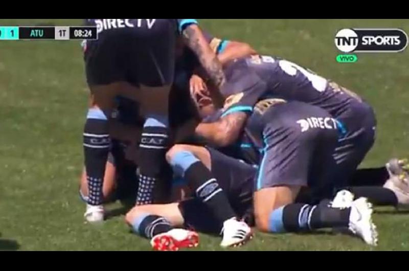 Atleacutetico Tucumaacuten tuvo su recompensa y le ganoacute a Arsenal