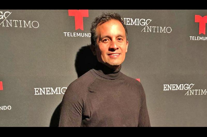 Isi Rojano en oportunidad de posar durante la premiere de Enemigo íntimo 2
