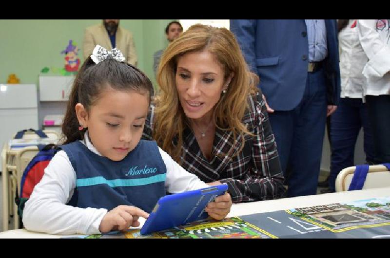 Claudia Ledesma de Zamora presentoacute un proyecto para la modificacioacuten del Coacutedigo Penal para la lucha contra el Grooming