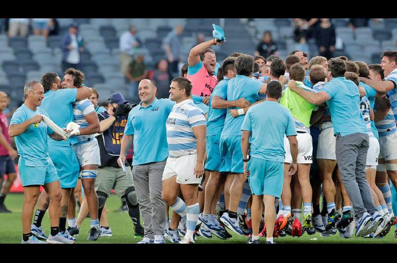 Los Pumas quebraron la mala racha y vencieron por primera vez a los All Blacks