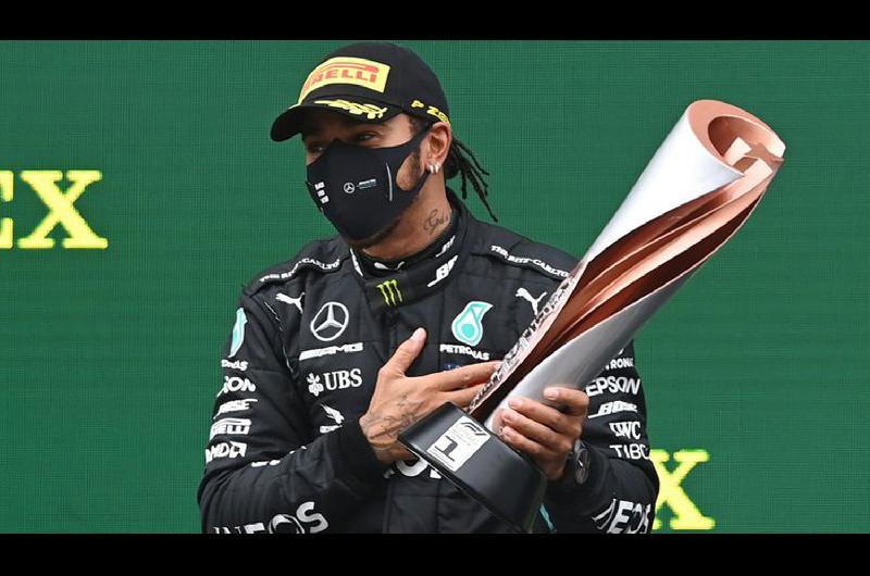 Lewis Hamilton se consagroacute campeoacuten de la Foacutermula 1 en el GP de Turquiacutea y alcanzoacute el reacutecord de Michael Schumacher