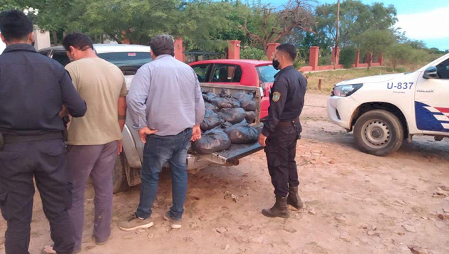 Llevaban cientos de kilos de carne de caballo en una camioneta