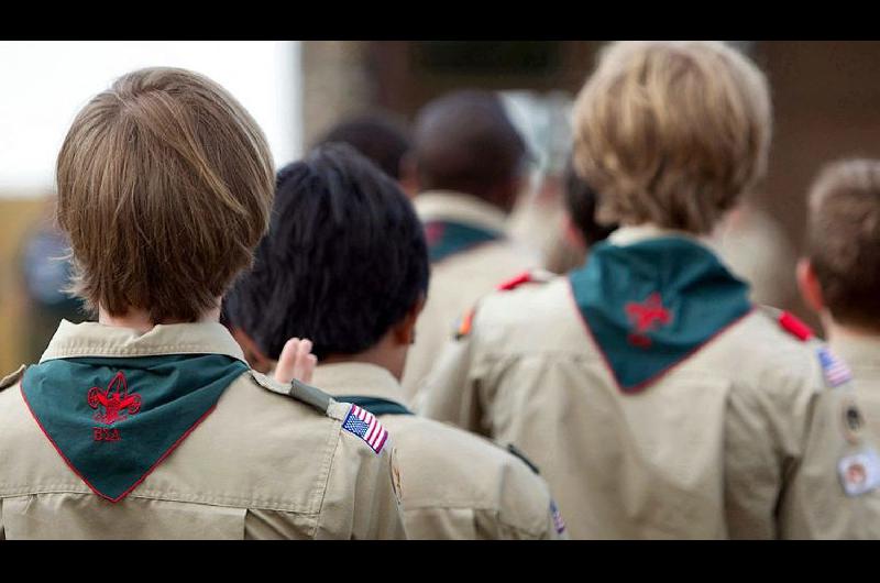 Reciben avalancha de denuncias por abusos sexuales en los Boy Scouts