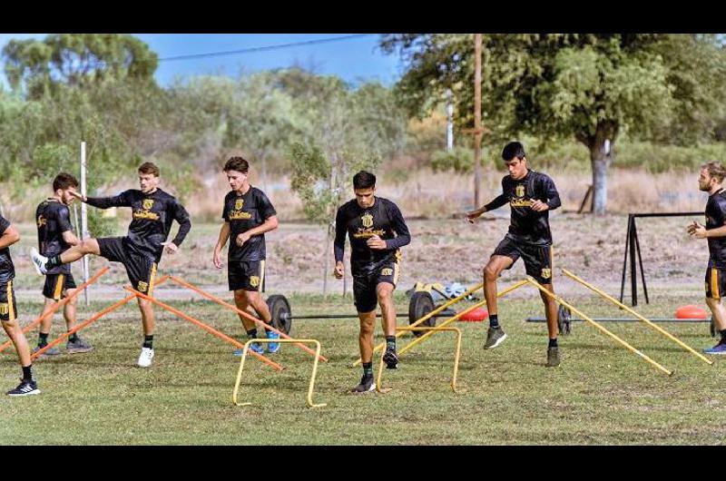 META El plantel de Mitre intensifica su preparación para el debut del próximo fin de semana ante Belgrano de local
