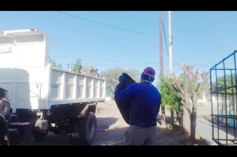 A pesar del feriado la recoleccioacuten de residuos seraacute normal hoy en la localidad de Choya