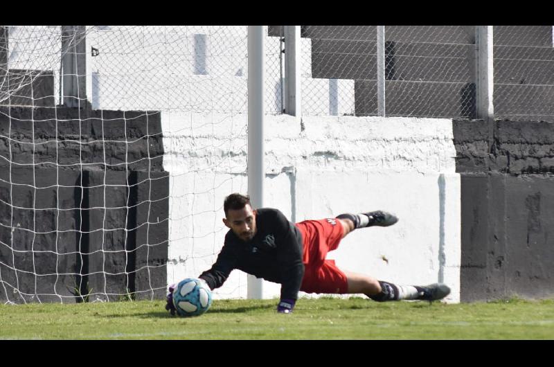 El Oso Snchez apuesta por la recuperación de Central Córdoba Y espera que la primera victoria llegue el domingo en Florencio Varela