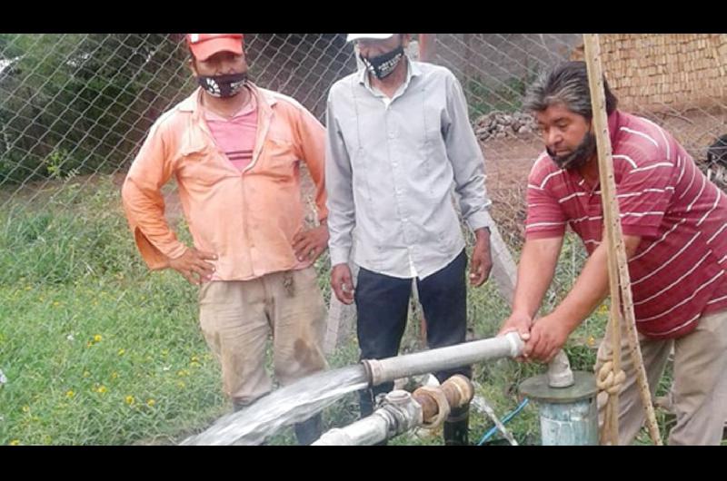 Cambian bombas y normalizan el servicio de agua potable en 2 barrios de Nueva Esperanza