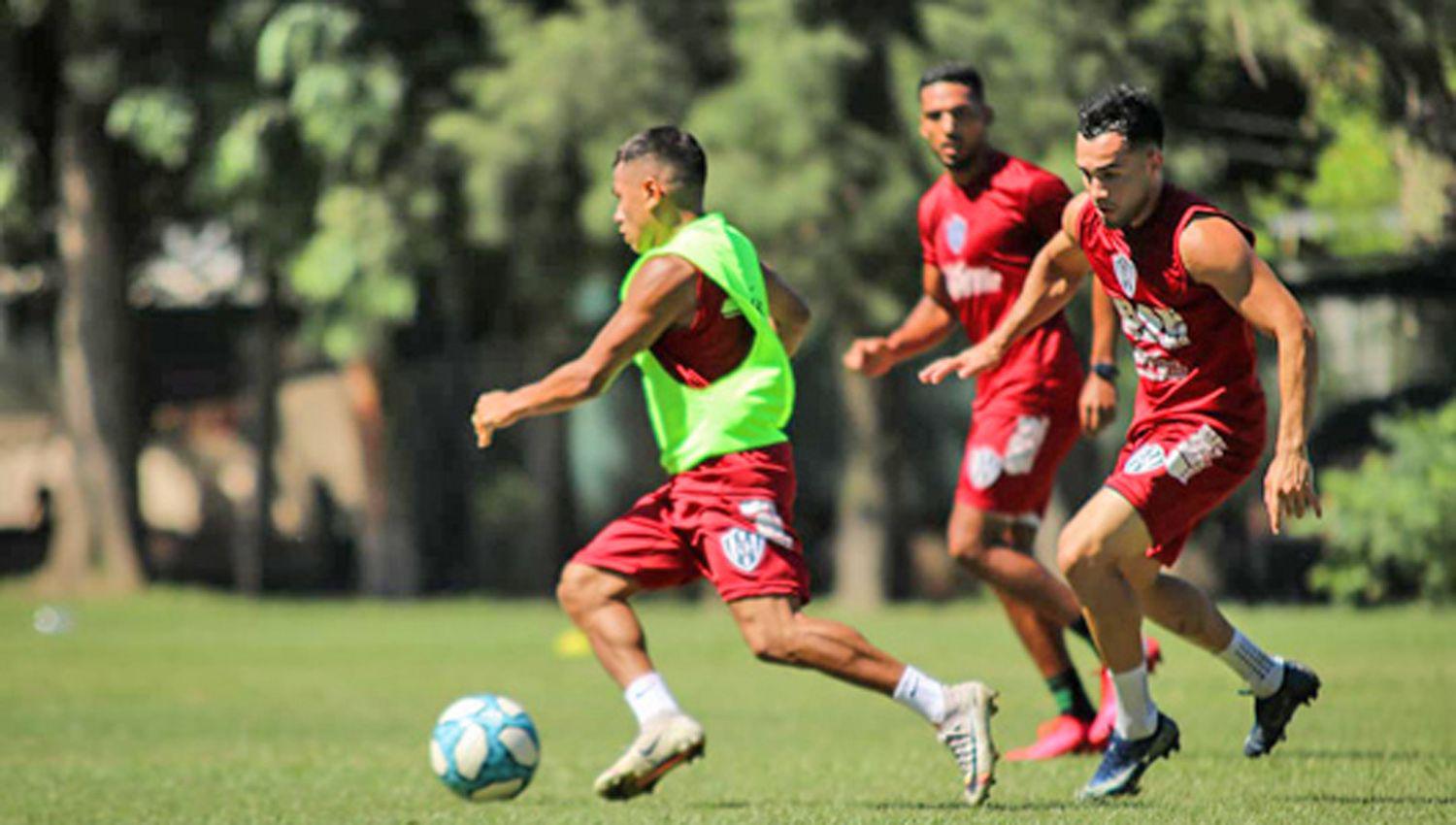 Berti tiene a todos sus jugadores y piensa en Coloacuten