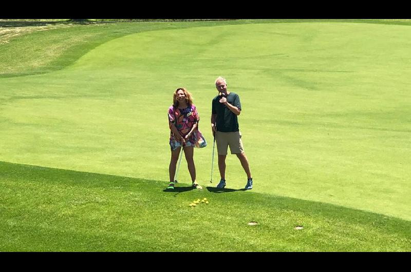 M�s temprano Marley y Lizy recorrieron el Termas de Río Hondo Golf Club grabando parte de su programa