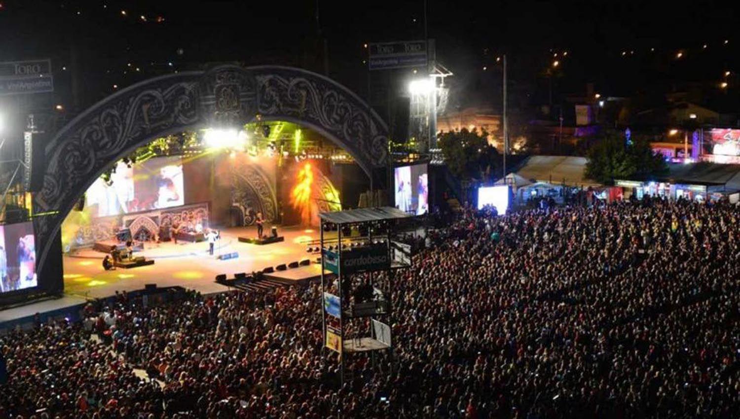 Confirmaron que la edicioacuten 2021 del Festival Nacional de Folklore de Cosquiacuten seraacute sin puacuteblico