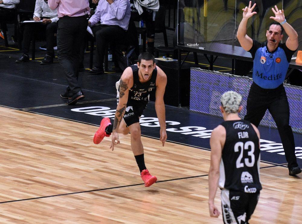 Oliacutempico triunfoacute ante Gimnasia y Esgrima de Comodoro Rivadavia por 92-87