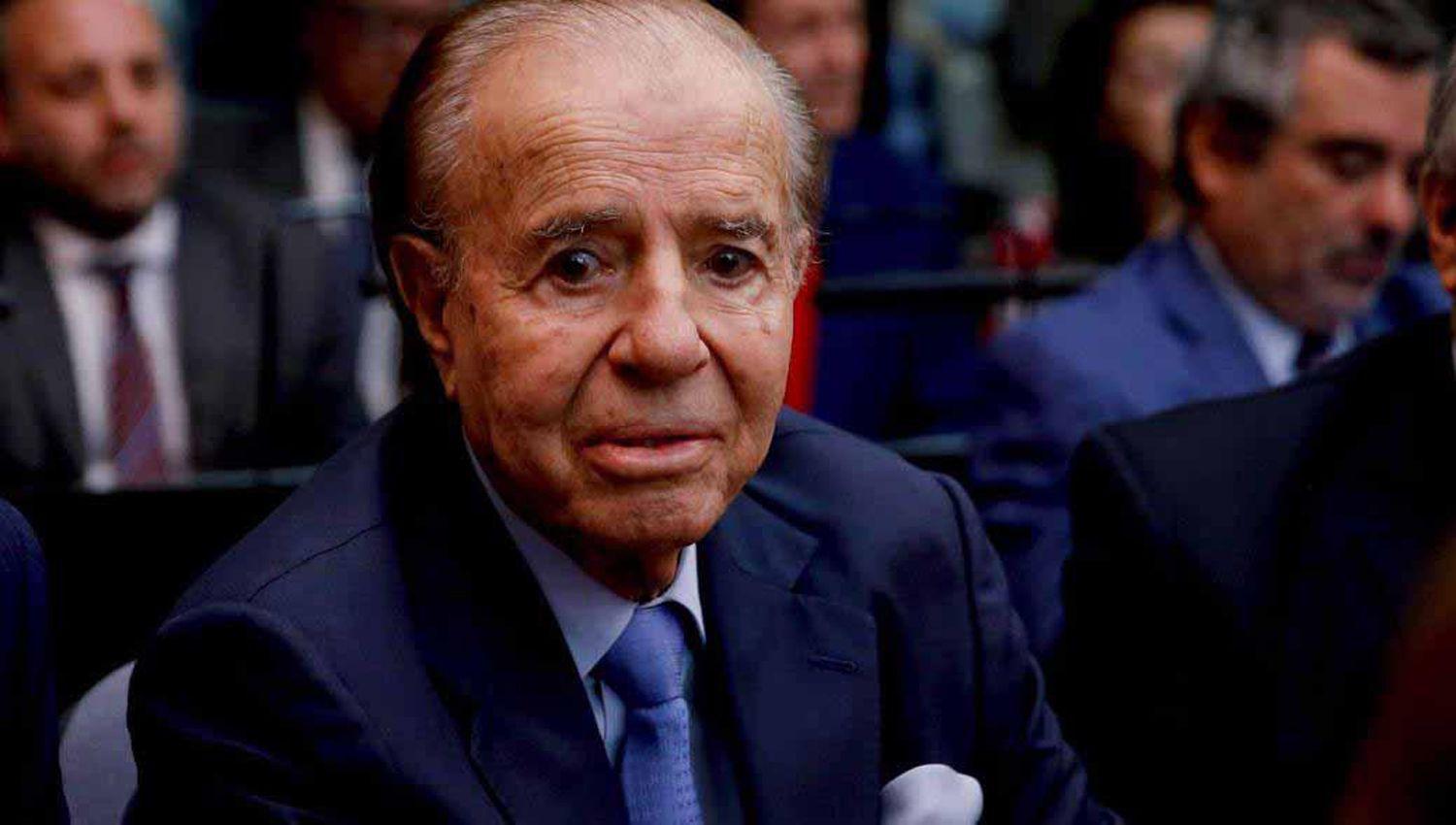 Menem sufrioacute una ldquodescompensacioacuten cardiacuteacardquo y su estado se complicoacute