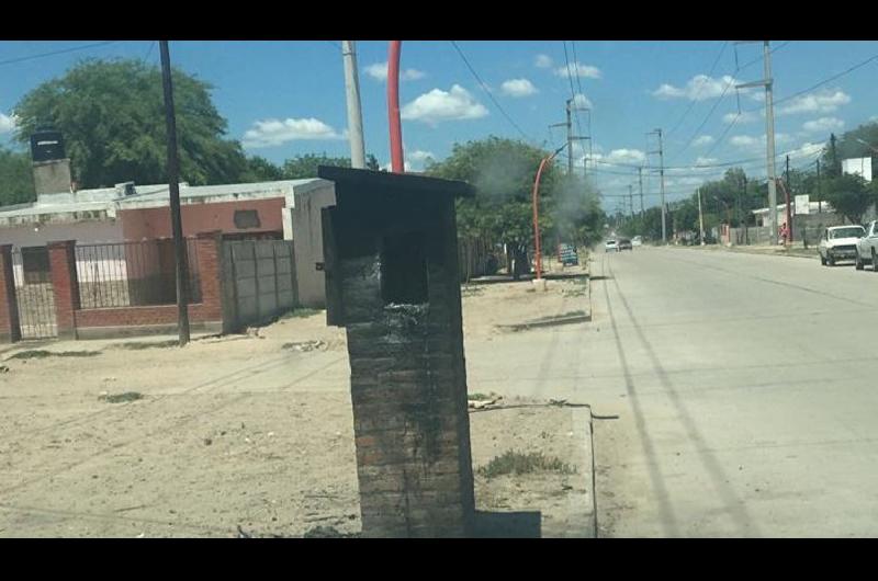 Electricidad de la Capital denuncioacute una serie de ataques vandaacutelicos al sistema de alumbrado puacuteblico