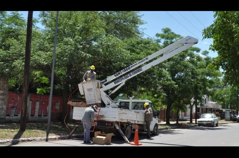 La comuna de Fernaacutendez realizoacute mejoras en el alumbrado puacuteblico en diferentes sectores