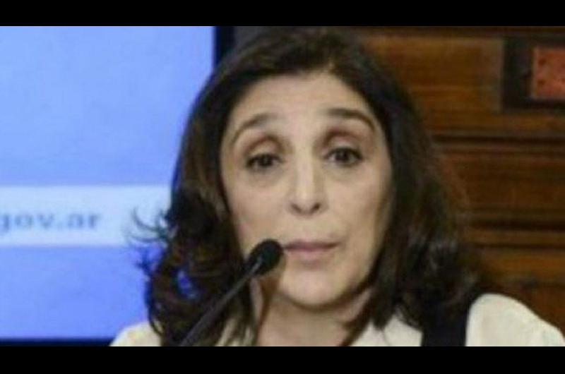 Por temor a fuga impiden salir del paiacutes a Silvia Majdalani