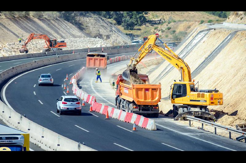 Sentildealan que se invirtieron 45 mil M en 760 obras puacuteblicas