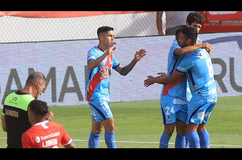 Arsenal le ganoacute a Independiente y lo dejoacute sin chances