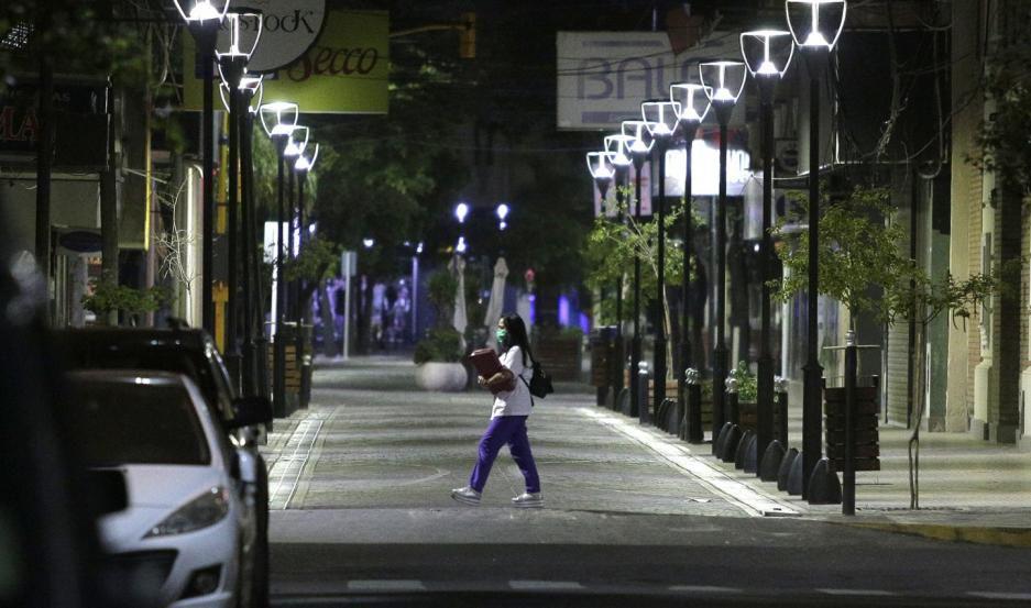 Toque de queda nocturno- Lo que hay que saber si no se respeta la restriccioacuten de la circulacioacuten