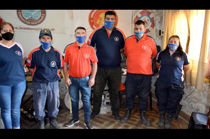 Muestra del cuerpo de bomberos voluntarios de Fernaacutendez