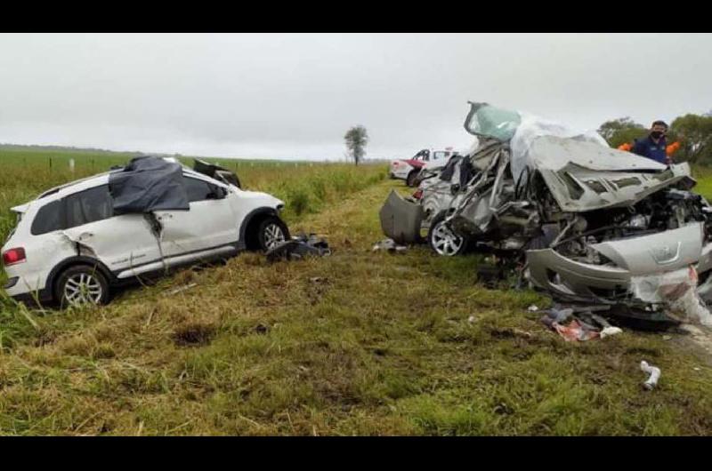 Fatal accidente deja cuatro muertos y dos menores de edad internados