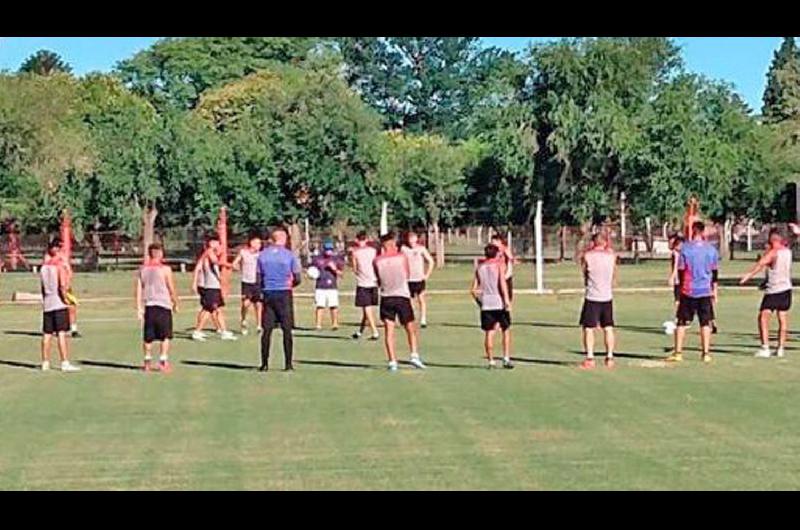 El plantel de Güemes practicó ayer en el predio La Agustina de Instituto También lo har� hoy