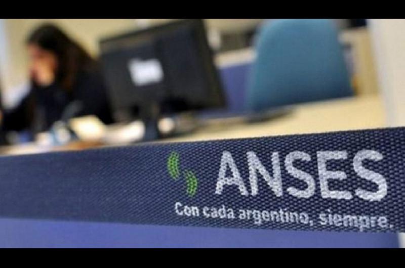 Este lunes cobran los jubilados y pensionados con ingresos hasta  21393 y DNI terminado en 5