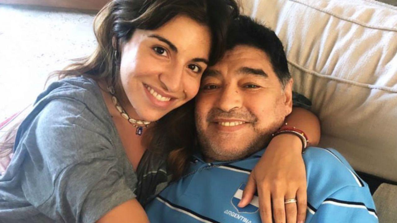 Quiere estar solo- los mensajes que se enviaban Gianinna Maradona con el psicoacutelogo de Diego antes de morir