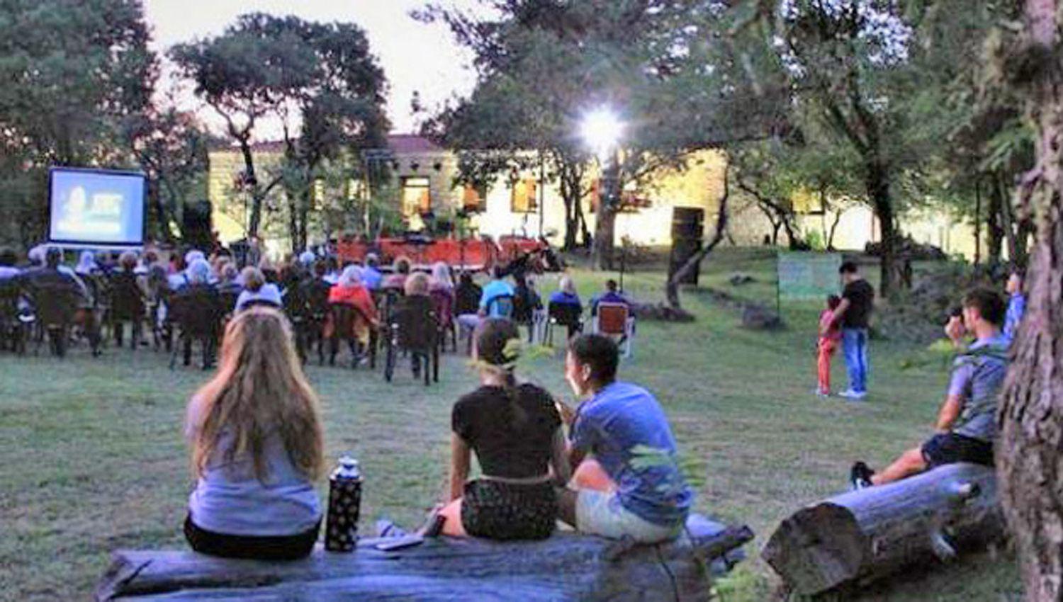 En Villa Carlos Paz se habilitaron las ldquoTardes de Cultura y Naturalezardquo en el Parque Estancia La Quinta