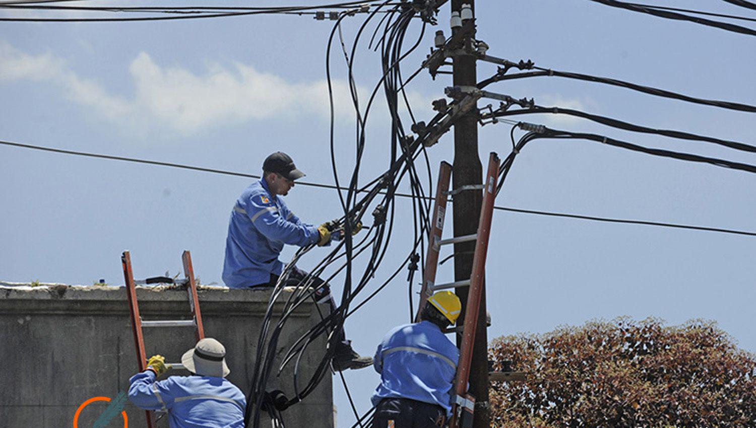 Maacutes de 26000 usuarios estaacuten sin luz en medio de la ola de calor