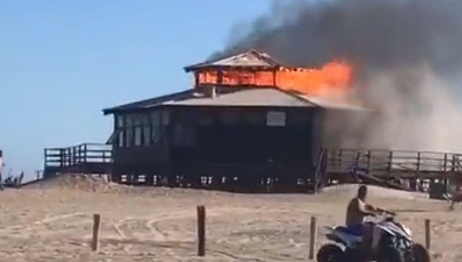 Se incendioacute uno de los principales paradores de Pinamar