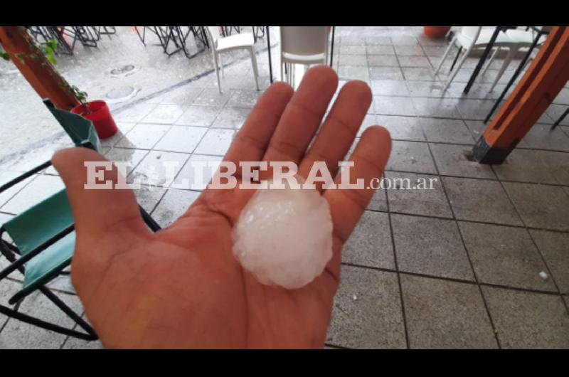 VIDEO E IMAacuteGENES  Las Termas fue sorprendida por una tormenta con granizo