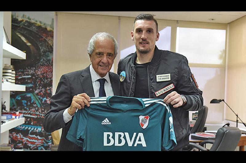 Franco Armani seguiraacute atajando en River Plate hasta junio del 2023