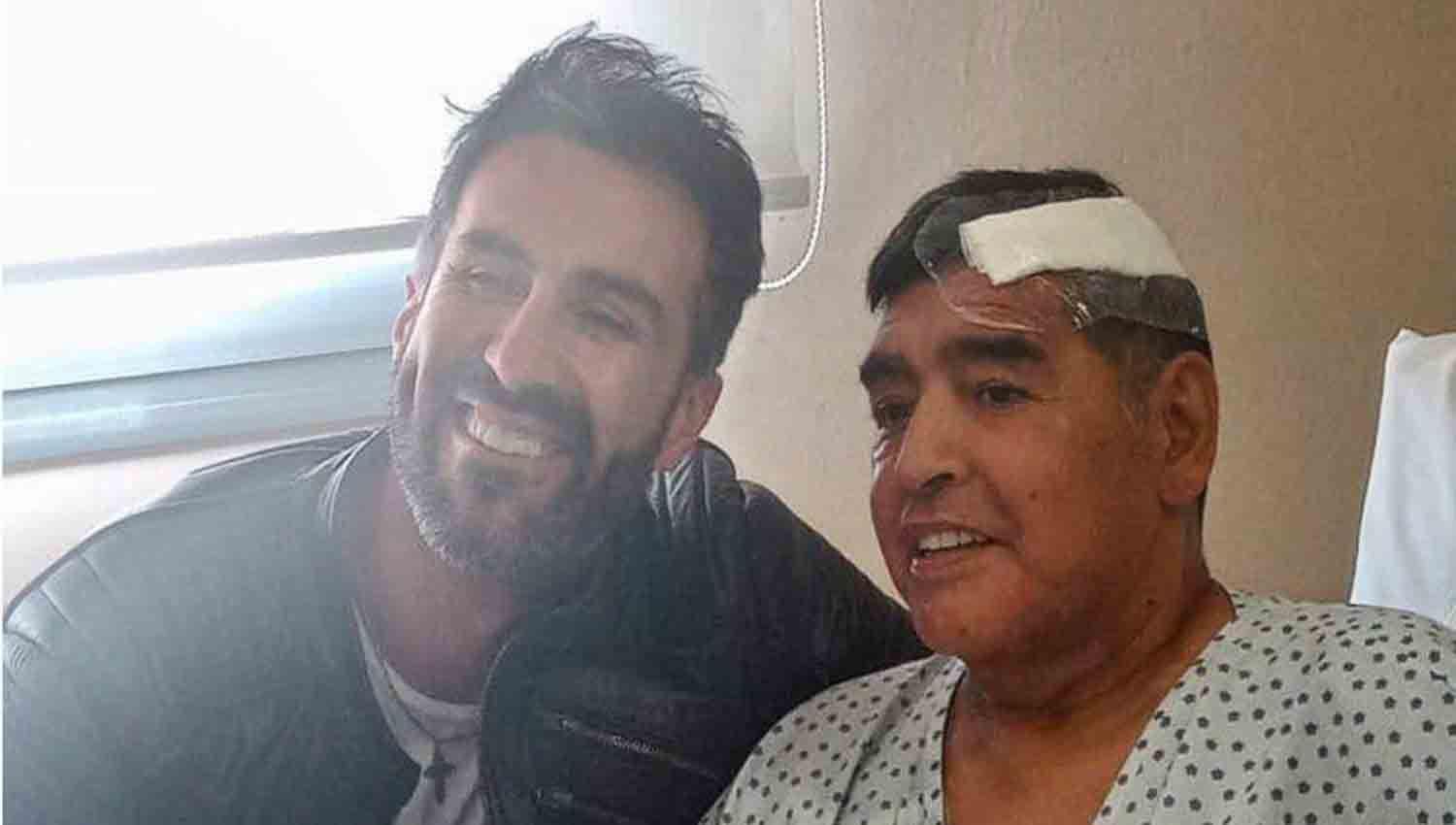 Luque dice que soacutelo atendiacutea a Maradona en calidad de amigo