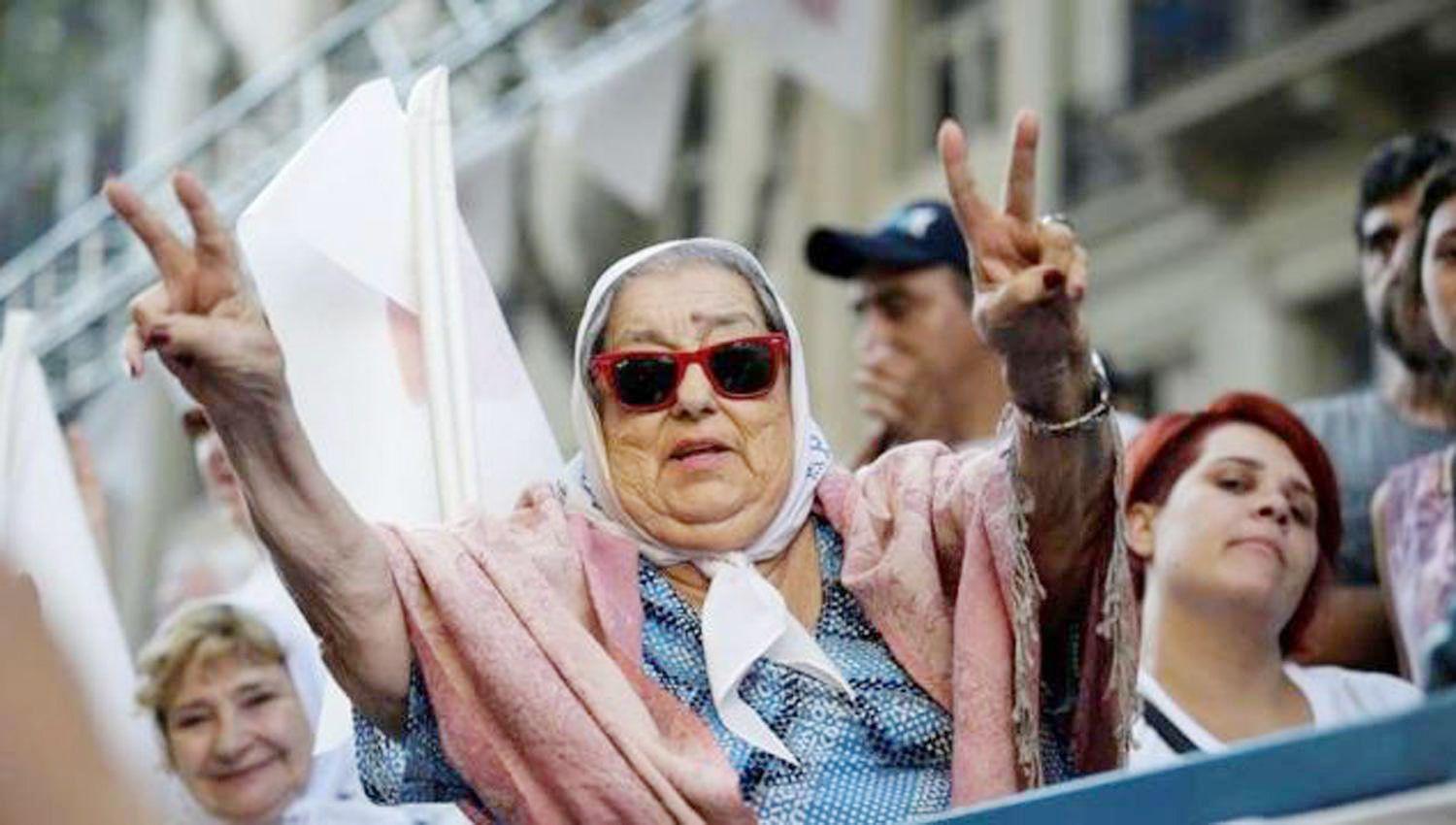 Hebe de Bonafini- ldquoHay que suplantar la carne por garbanzos lentejas y arrozrdquo