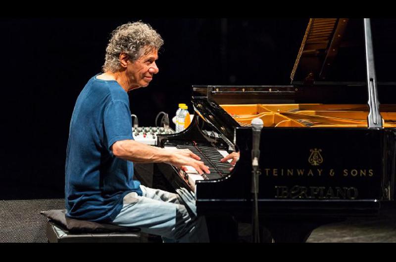 Murioacute a los 79 antildeos el gran pianista Chick Corea