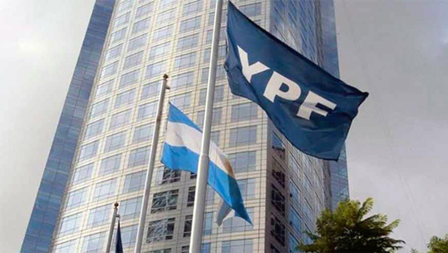 YPF cerroacute exitosamente su canje de deuda y consiguioacute un alivio por US 630 millones