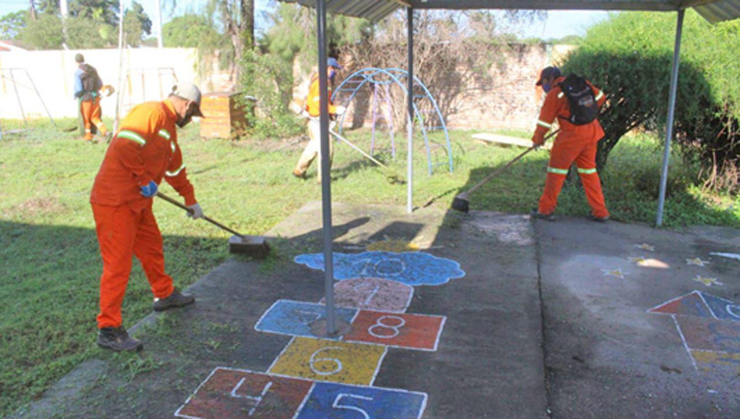 Sanitizan todos los jardines de infantes de la municipalidad